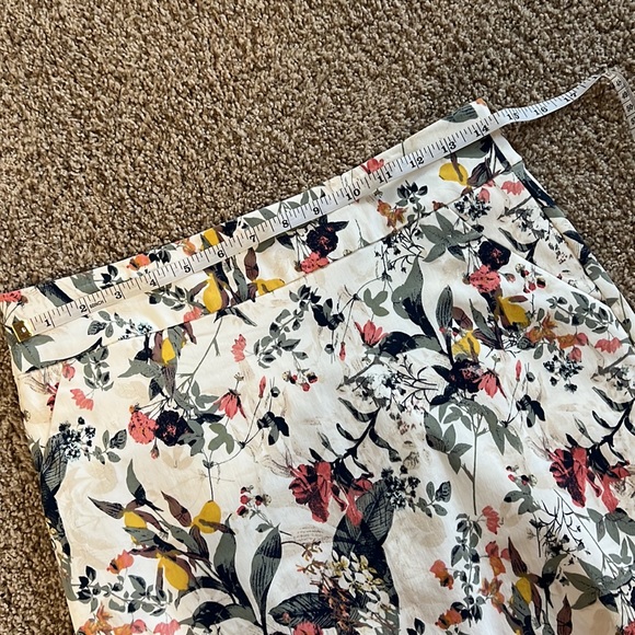 Floral Straight Pencil Skirt - Picture 7 of 8